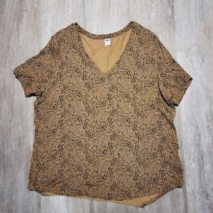 Old Navy: Leopard print t-shirt size XL